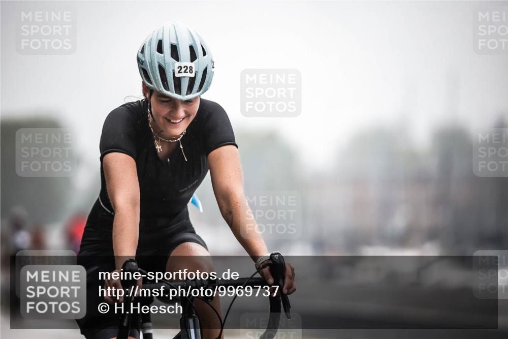 16.08.2026 - KN Förde Triathlon 2026 H.Heesch http://msf.ph/oto/9969737 16.08.2026 09:50:42 Radfahren 126, 148, 211, 217, 228 meine-sportfotos.de