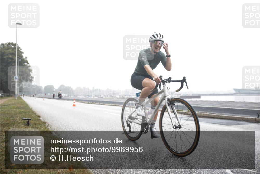 16.08.2026 - KN Förde Triathlon 2026 H.Heesch http://msf.ph/oto/9969956 16.08.2026 09:45:07 Radfahren 141, 246 meine-sportfotos.de