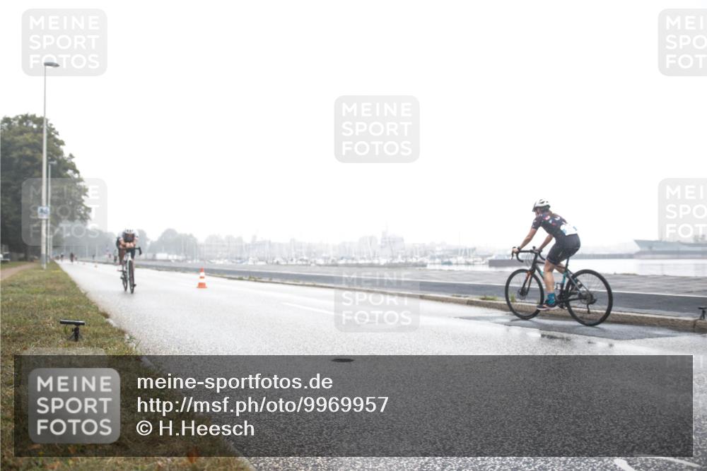 16.08.2026 - KN Förde Triathlon 2026 H.Heesch http://msf.ph/oto/9969957 16.08.2026 09:45:16 Radfahren 185, 188 meine-sportfotos.de