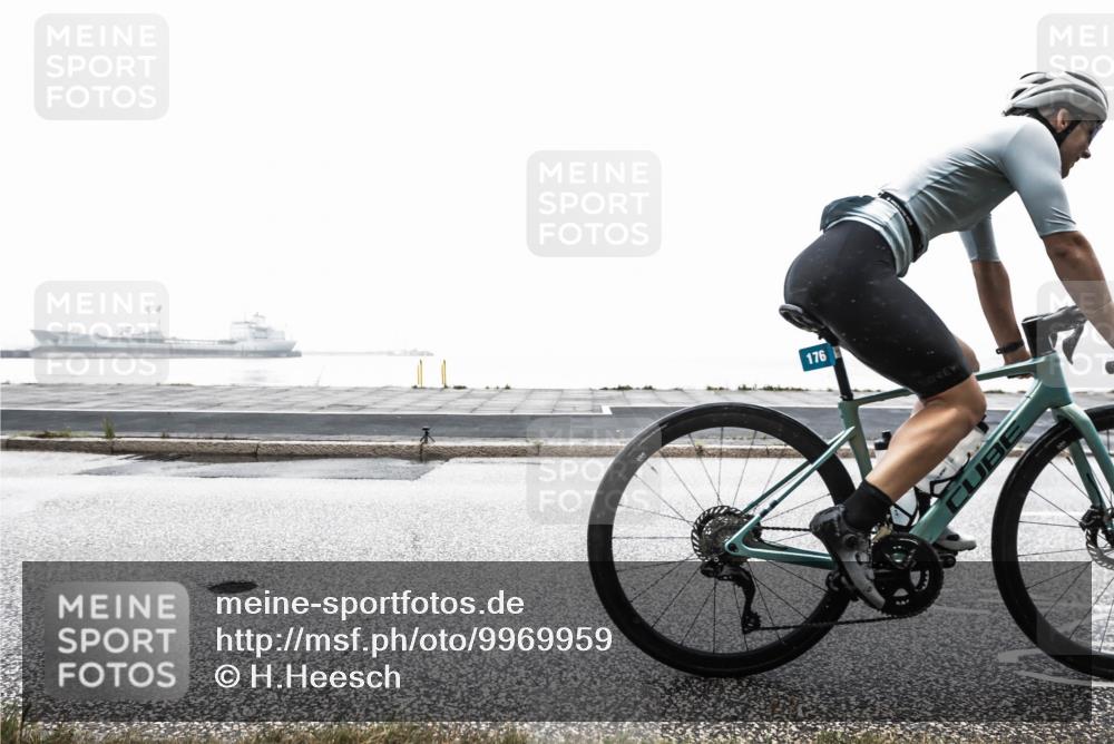 16.08.2026 - KN Förde Triathlon 2026 H.Heesch http://msf.ph/oto/9969959 16.08.2026 09:50:59 Radfahren 103, 127, 176, 179, 181, 204 meine-sportfotos.de