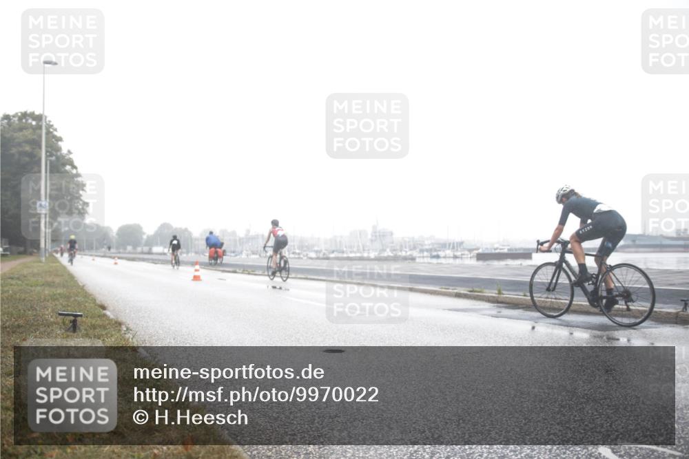 16.08.2026 - KN Förde Triathlon 2026 H.Heesch http://msf.ph/oto/9970022 16.08.2026 09:46:37 Radfahren 216, 244, 267 meine-sportfotos.de
