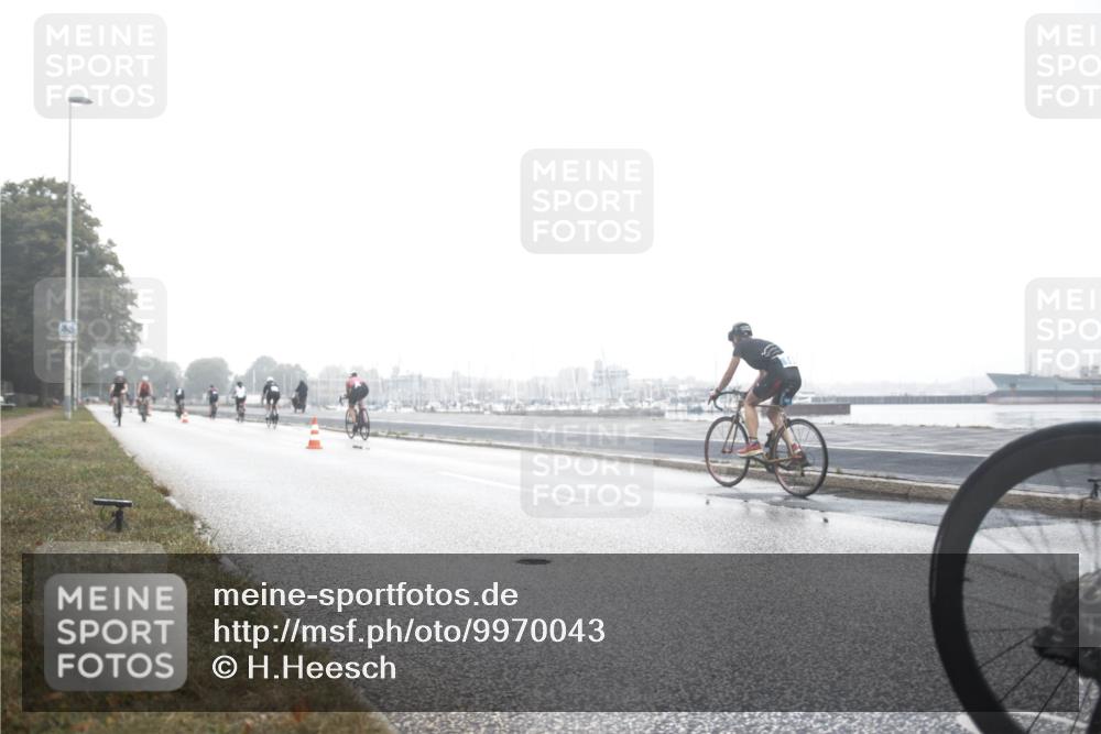 16.08.2026 - KN Förde Triathlon 2026 H.Heesch http://msf.ph/oto/9970043 16.08.2026 09:46:59 Radfahren 131, 166, 170, 178, 192, 805 meine-sportfotos.de