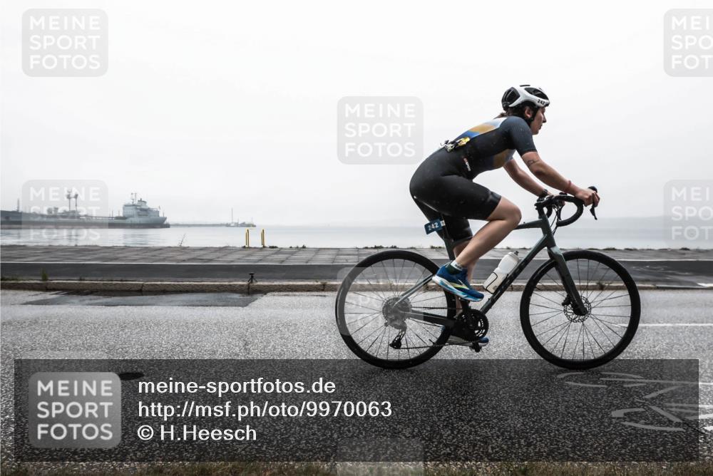 16.08.2026 - KN Förde Triathlon 2026 H.Heesch http://msf.ph/oto/9970063 16.08.2026 09:52:45 Radfahren 129, 242, 253 meine-sportfotos.de