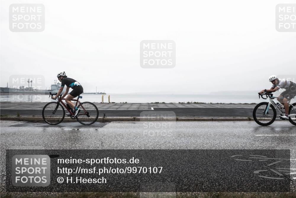 16.08.2026 - KN Förde Triathlon 2026 H.Heesch http://msf.ph/oto/9970107 16.08.2026 09:53:29 Radfahren 107, 120, 155, 185 meine-sportfotos.de