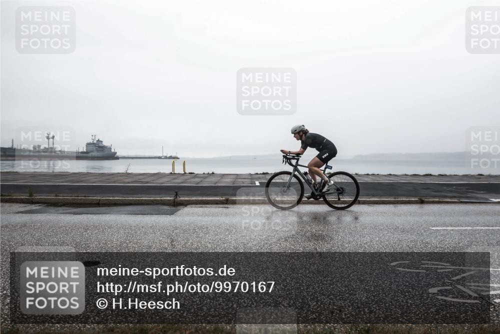 16.08.2026 - KN Förde Triathlon 2026 H.Heesch http://msf.ph/oto/9970167 16.08.2026 09:54:27 Radfahren 150, 182 meine-sportfotos.de
