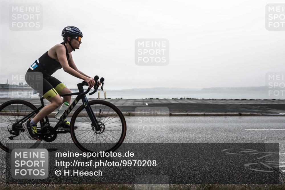 16.08.2026 - KN Förde Triathlon 2026 H.Heesch http://msf.ph/oto/9970208 16.08.2026 09:55:06 Radfahren 125, 170, 214 meine-sportfotos.de