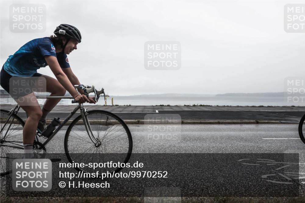 16.08.2026 - KN Förde Triathlon 2026 H.Heesch http://msf.ph/oto/9970252 16.08.2026 09:56:56 Radfahren 145, 153, 222 meine-sportfotos.de