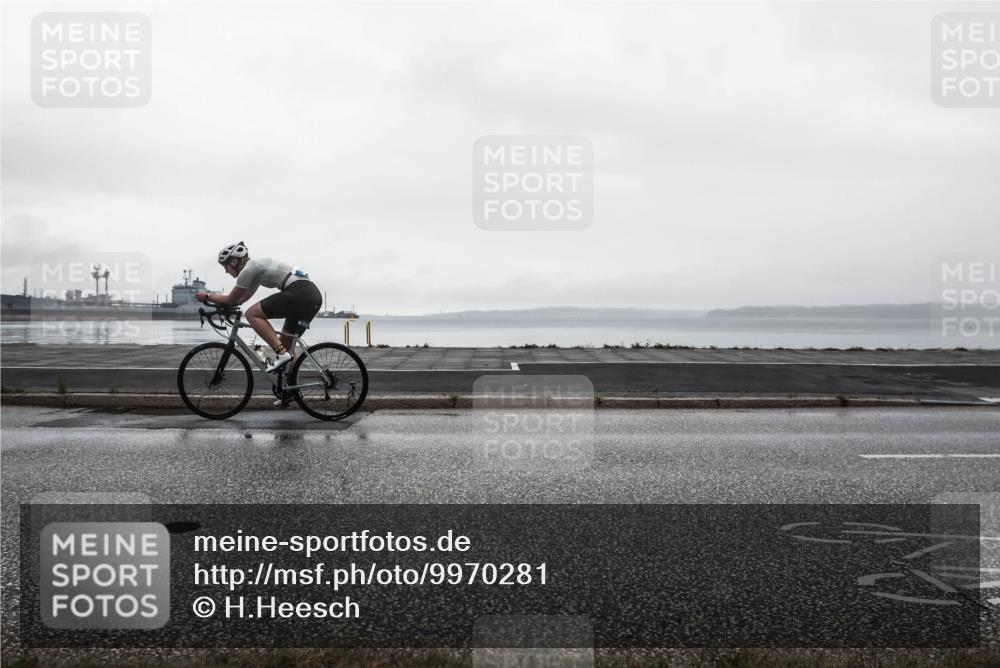 16.08.2026 - KN Förde Triathlon 2026 H.Heesch http://msf.ph/oto/9970281 16.08.2026 09:58:09 Radfahren  meine-sportfotos.de