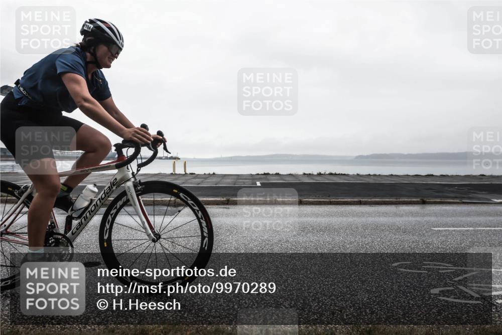 16.08.2026 - KN Förde Triathlon 2026 H.Heesch http://msf.ph/oto/9970289 16.08.2026 09:58:30 Radfahren 134, 219 meine-sportfotos.de