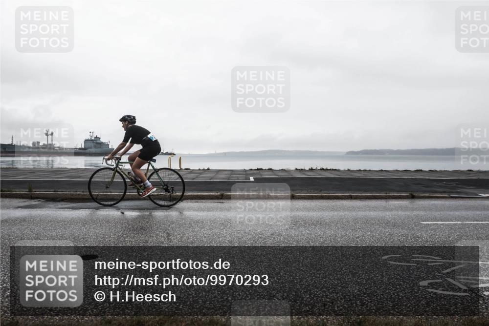 16.08.2026 - KN Förde Triathlon 2026 H.Heesch http://msf.ph/oto/9970293 16.08.2026 09:58:43 Radfahren  meine-sportfotos.de