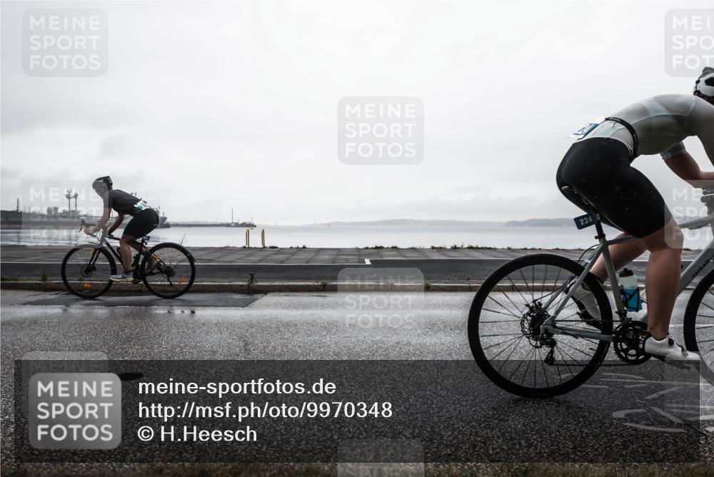 16.08.2026 - KN Förde Triathlon 2026 H.Heesch http://msf.ph/oto/9970348 16.08.2026 10:01:11 Radfahren 190, 224, 227 meine-sportfotos.de