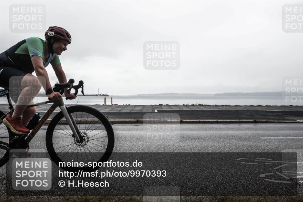 16.08.2026 - KN Förde Triathlon 2026 H.Heesch http://msf.ph/oto/9970393 16.08.2026 10:03:22 Radfahren 241, 244 meine-sportfotos.de