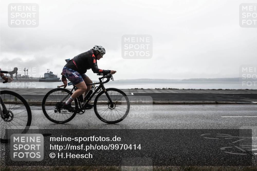 16.08.2026 - KN Förde Triathlon 2026 H.Heesch http://msf.ph/oto/9970414 16.08.2026 10:04:07 Radfahren 226, 227 meine-sportfotos.de