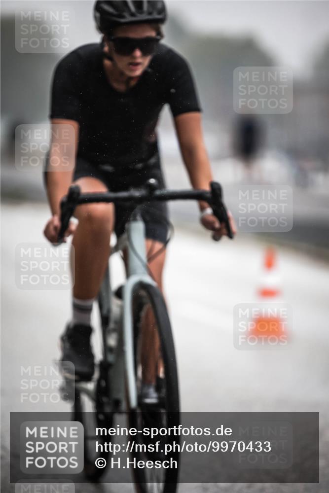 16.08.2026 - KN Förde Triathlon 2026 H.Heesch http://msf.ph/oto/9970433 16.08.2026 09:51:00 Radfahren 103, 127, 167, 176, 179, 181, 204 meine-sportfotos.de