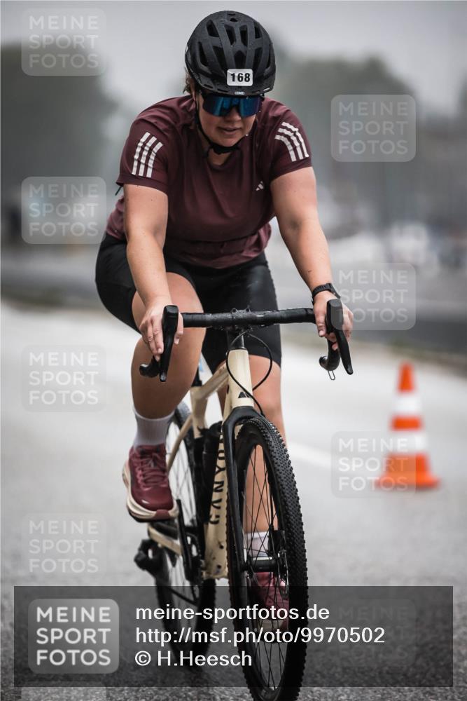 16.08.2026 - KN Förde Triathlon 2026 H.Heesch http://msf.ph/oto/9970502 16.08.2026 09:51:26 Radfahren 168, 177 meine-sportfotos.de