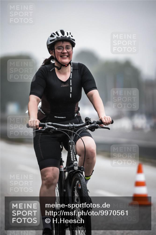16.08.2026 - KN Förde Triathlon 2026 H.Heesch http://msf.ph/oto/9970561 16.08.2026 09:54:33 Radfahren 264 meine-sportfotos.de
