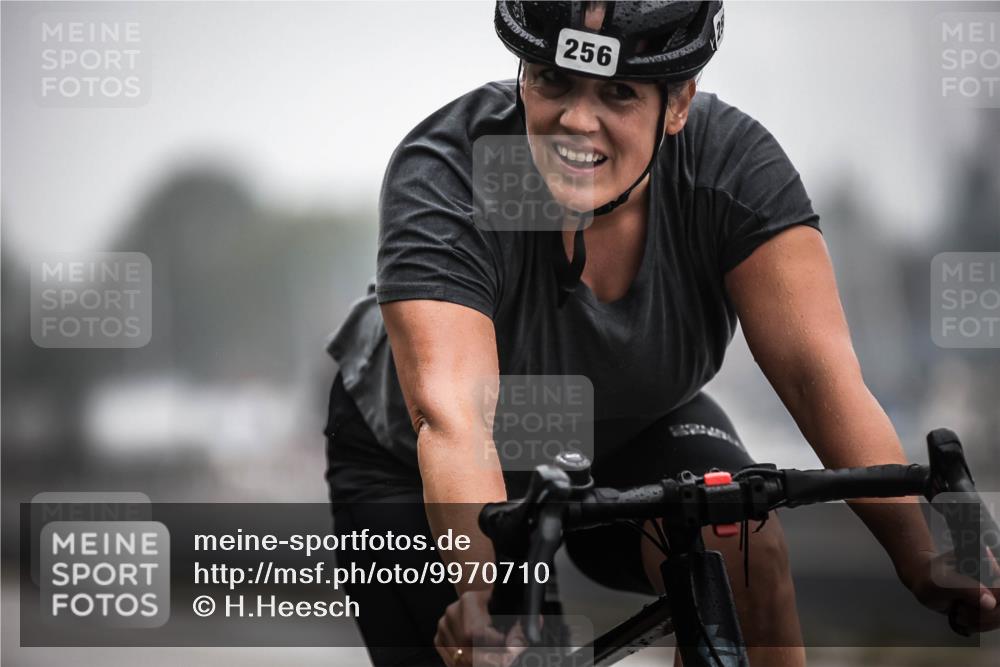 16.08.2026 - KN Förde Triathlon 2026 H.Heesch http://msf.ph/oto/9970710 16.08.2026 09:54:56 Radfahren 193, 199, 205, 247, 256 meine-sportfotos.de