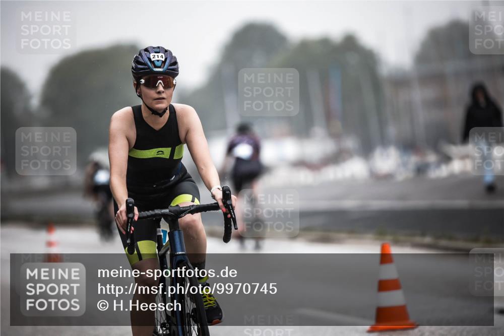 16.08.2026 - KN Förde Triathlon 2026 H.Heesch http://msf.ph/oto/9970745 16.08.2026 09:55:05 Radfahren 125, 170, 214 meine-sportfotos.de