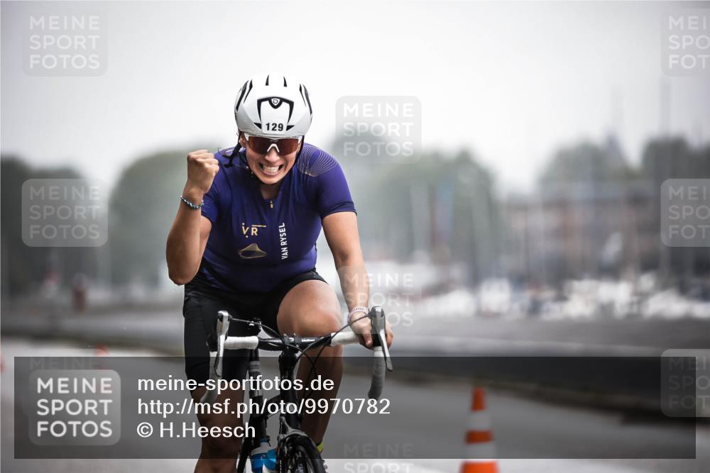 16.08.2026 - KN Förde Triathlon 2026 H.Heesch http://msf.ph/oto/9970782 16.08.2026 09:55:26 Radfahren 112, 219, 223 meine-sportfotos.de