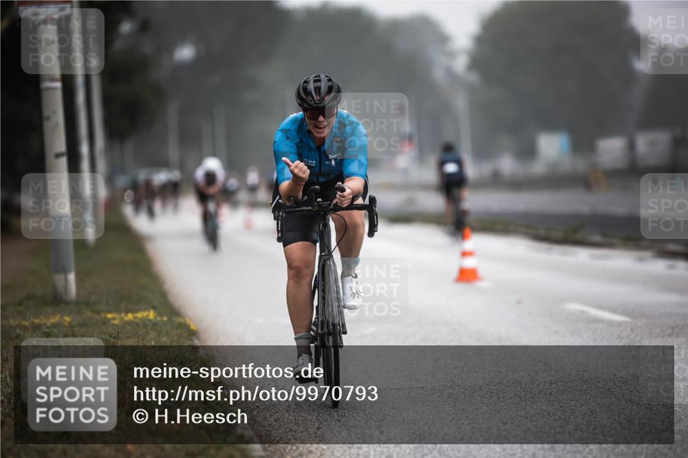 16.08.2026 - KN Förde Triathlon 2026 H.Heesch http://msf.ph/oto/9970793 16.08.2026 09:55:54 Radfahren 131, 216, 226 meine-sportfotos.de