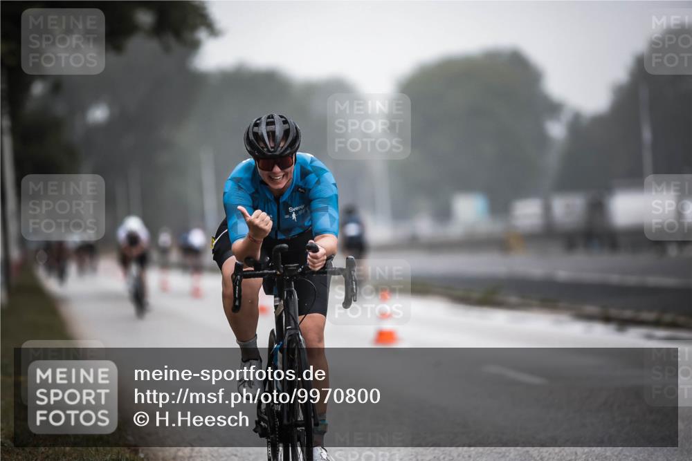 16.08.2026 - KN Förde Triathlon 2026 H.Heesch http://msf.ph/oto/9970800 16.08.2026 09:55:54 Radfahren 131, 216, 226 meine-sportfotos.de