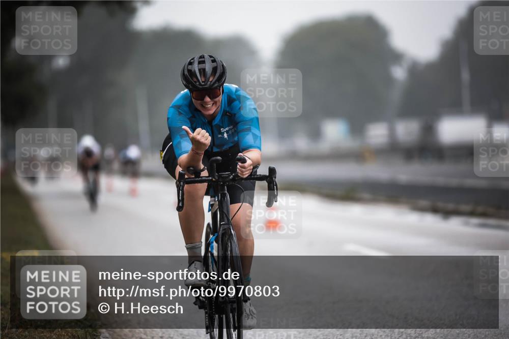 16.08.2026 - KN Förde Triathlon 2026 H.Heesch http://msf.ph/oto/9970803 16.08.2026 09:55:54 Radfahren 131, 216, 226 meine-sportfotos.de