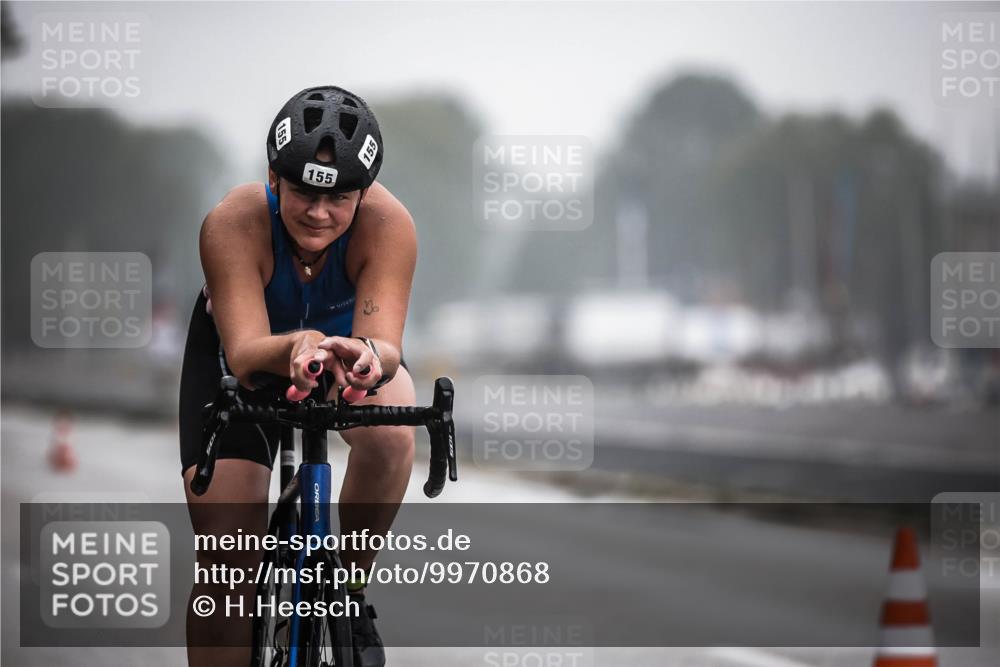 16.08.2026 - KN Förde Triathlon 2026 H.Heesch http://msf.ph/oto/9970868 16.08.2026 09:56:06 Radfahren 202, 229 meine-sportfotos.de