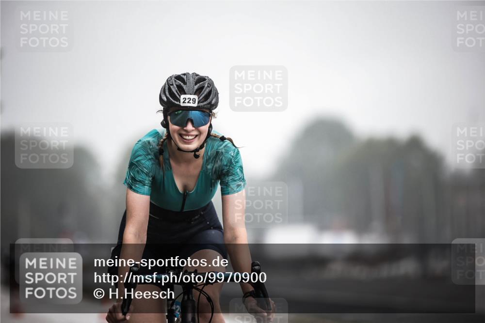 16.08.2026 - KN Förde Triathlon 2026 H.Heesch http://msf.ph/oto/9970900 16.08.2026 09:56:11 Radfahren 195, 197, 202, 229, 254, 805 meine-sportfotos.de