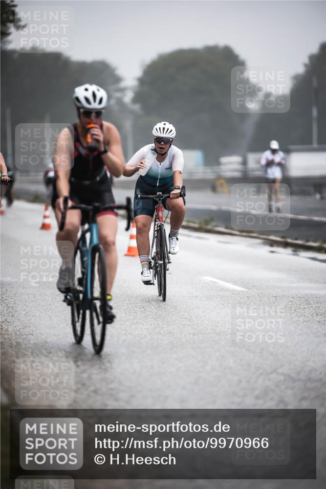 16.08.2026 - KN Förde Triathlon 2026 H.Heesch http://msf.ph/oto/9970966 16.08.2026 09:56:27 Radfahren 108, 172, 225, 261 meine-sportfotos.de