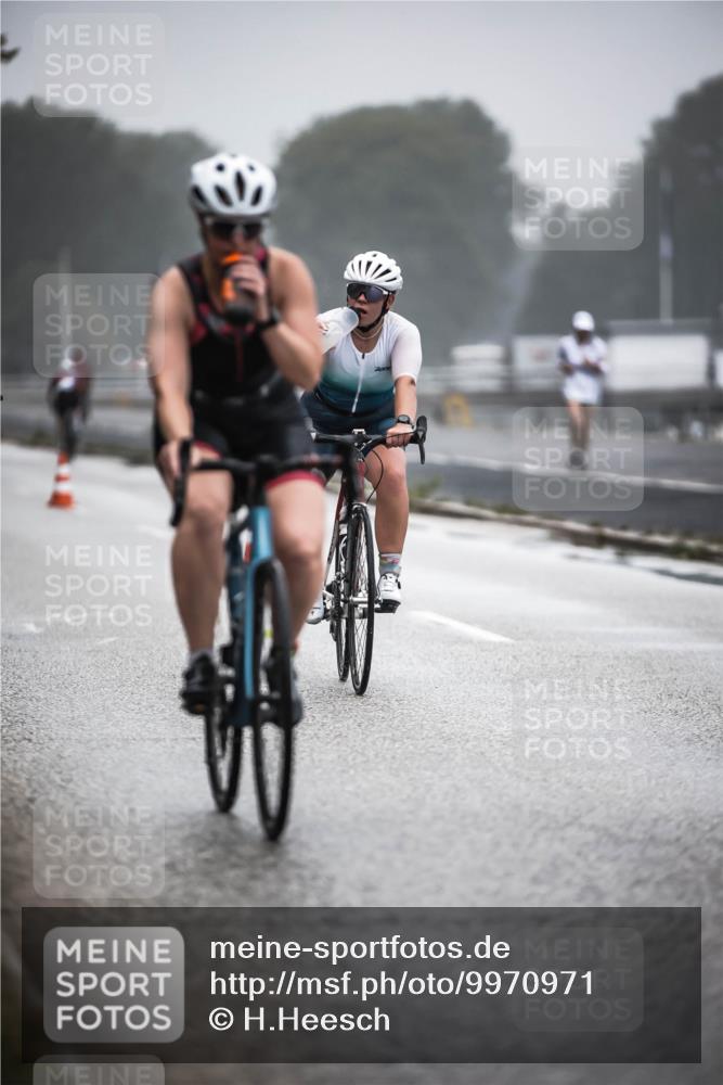 16.08.2026 - KN Förde Triathlon 2026 H.Heesch http://msf.ph/oto/9970971 16.08.2026 09:56:27 Radfahren 108, 172, 225, 261 meine-sportfotos.de