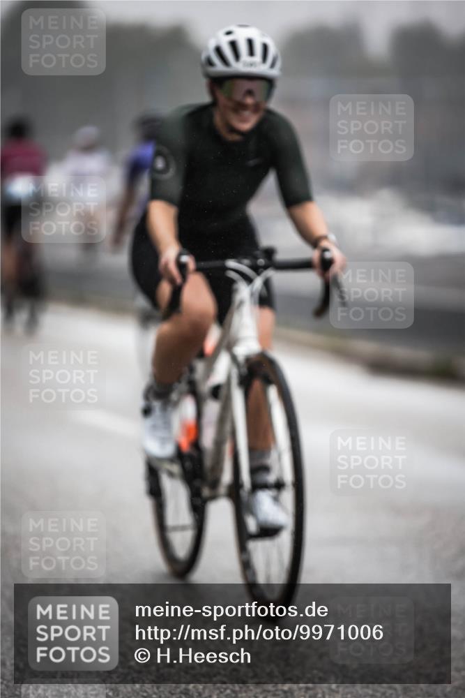 16.08.2026 - KN Förde Triathlon 2026 H.Heesch http://msf.ph/oto/9971006 16.08.2026 09:56:31 Radfahren 108, 137, 172 meine-sportfotos.de