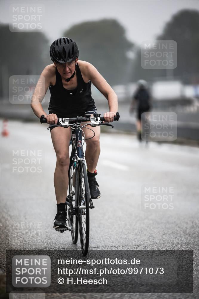 16.08.2026 - KN Förde Triathlon 2026 H.Heesch http://msf.ph/oto/9971073 16.08.2026 09:57:00 Radfahren 145, 213, 215 meine-sportfotos.de