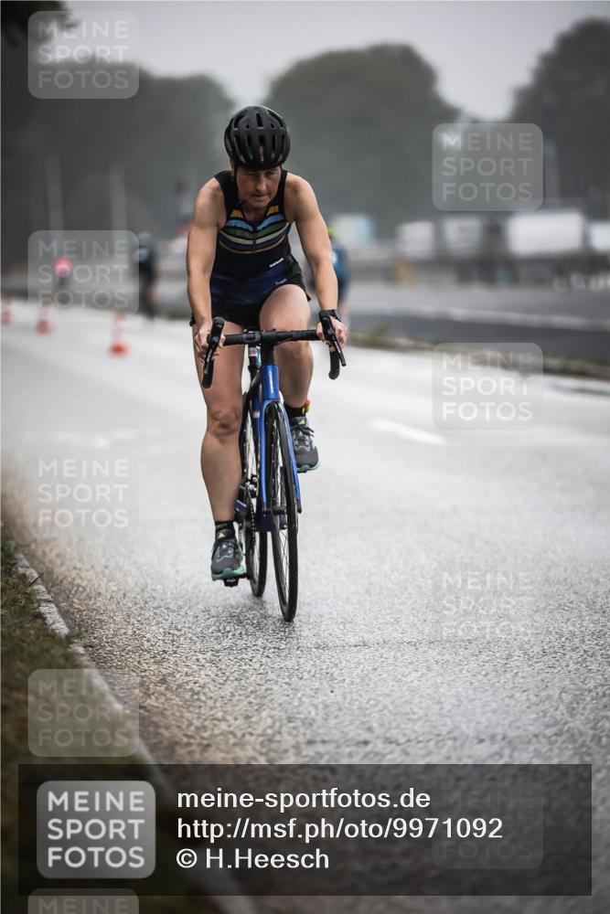 16.08.2026 - KN Förde Triathlon 2026 H.Heesch http://msf.ph/oto/9971092 16.08.2026 09:57:22 Radfahren 124, 182 meine-sportfotos.de