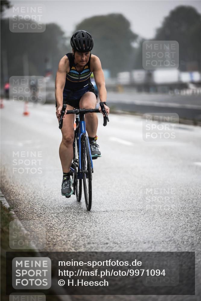 16.08.2026 - KN Förde Triathlon 2026 H.Heesch http://msf.ph/oto/9971094 16.08.2026 09:57:22 Radfahren 124, 182 meine-sportfotos.de
