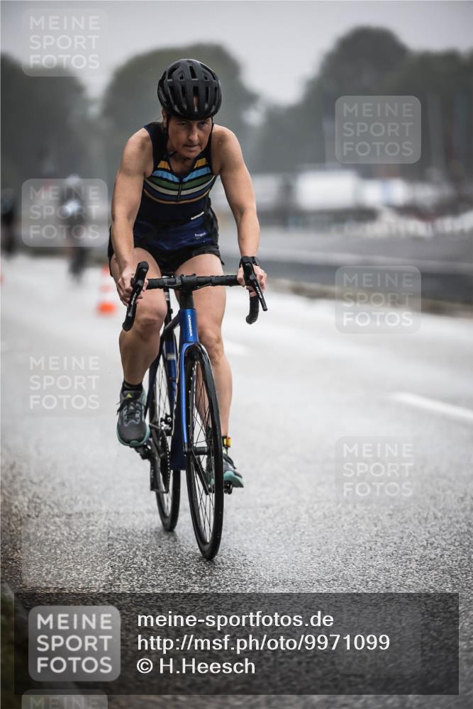 16.08.2026 - KN Förde Triathlon 2026 H.Heesch http://msf.ph/oto/9971099 16.08.2026 09:57:23 Radfahren 124, 182 meine-sportfotos.de