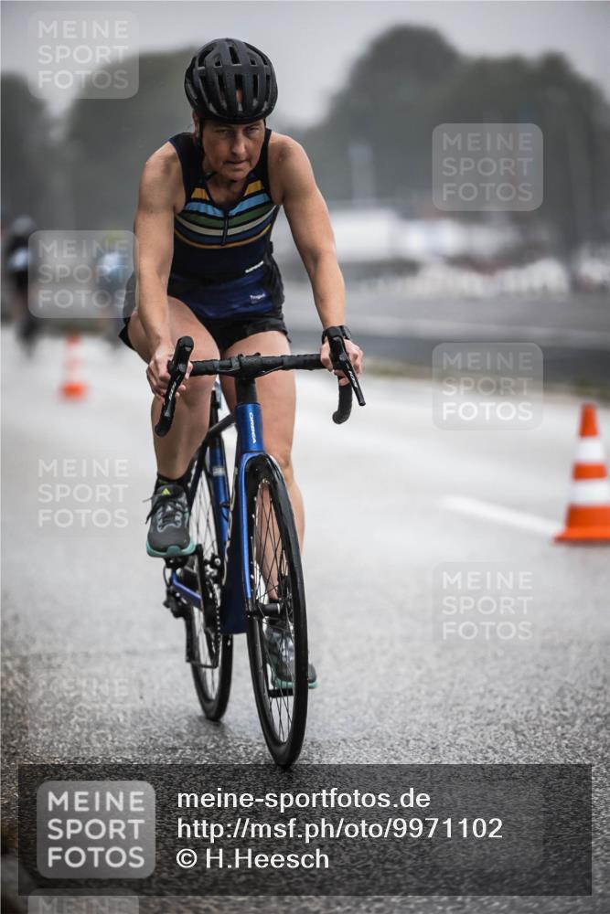 16.08.2026 - KN Förde Triathlon 2026 H.Heesch http://msf.ph/oto/9971102 16.08.2026 09:57:23 Radfahren 124, 182 meine-sportfotos.de