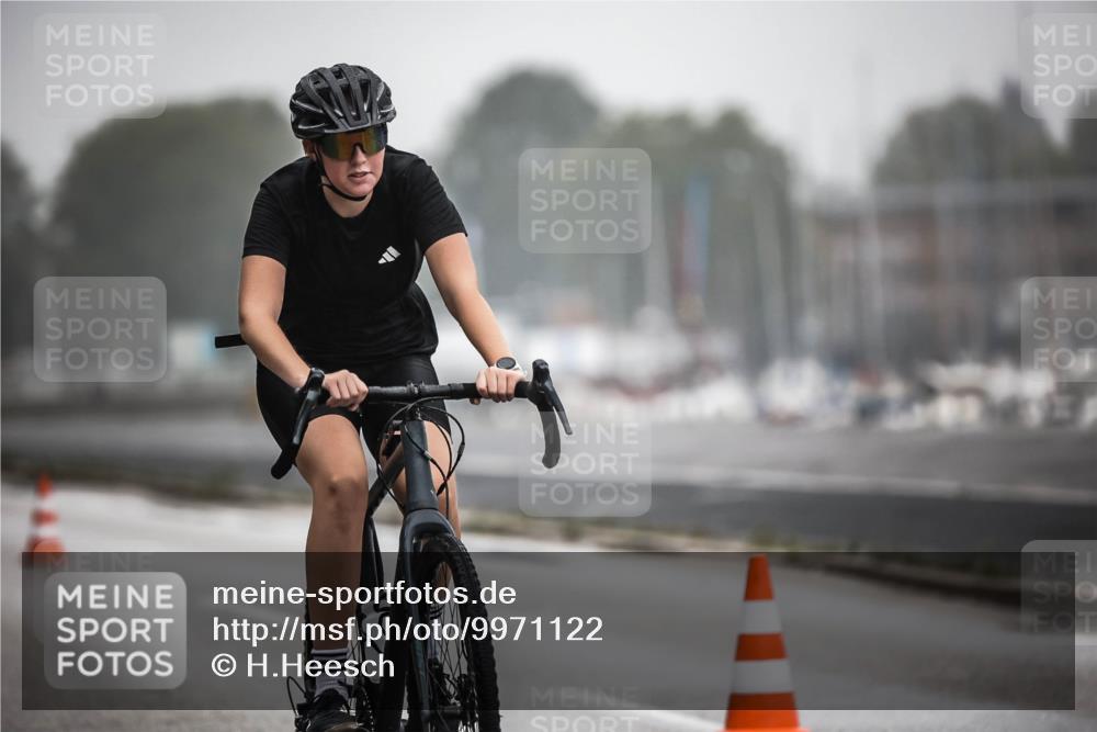 16.08.2026 - KN Förde Triathlon 2026 H.Heesch http://msf.ph/oto/9971122 16.08.2026 09:57:37 Radfahren 178, 187, 189, 192, 206, 247, 248 meine-sportfotos.de