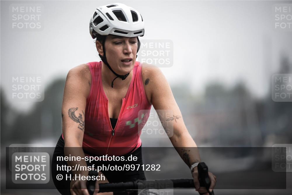 16.08.2026 - KN Förde Triathlon 2026 H.Heesch http://msf.ph/oto/9971282 16.08.2026 09:59:09 Radfahren 176, 188, 261, 805 meine-sportfotos.de