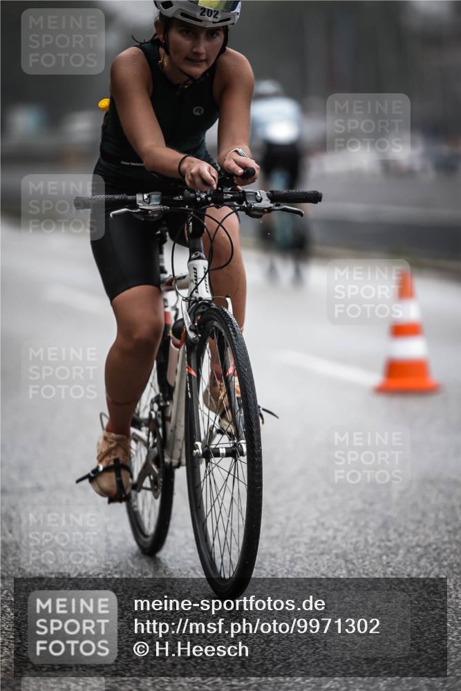 16.08.2026 - KN Förde Triathlon 2026 H.Heesch http://msf.ph/oto/9971302 16.08.2026 09:59:17 Radfahren 202 meine-sportfotos.de