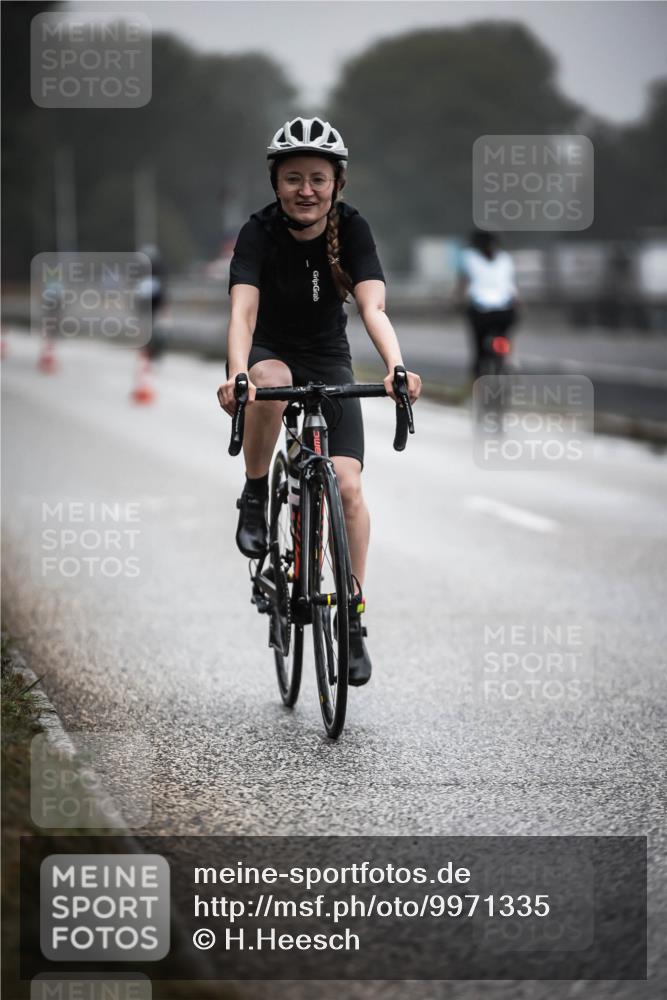 16.08.2026 - KN Förde Triathlon 2026 H.Heesch http://msf.ph/oto/9971335 16.08.2026 09:59:40 Radfahren 183, 263 meine-sportfotos.de
