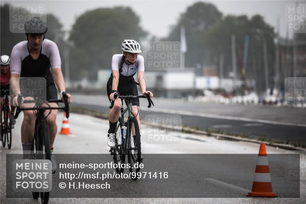 16.08.2026 - KN Förde Triathlon 2026 H.Heesch http://msf.ph/oto/9971416 16.08.2026 10:00:11 Radfahren 244 meine-sportfotos.de