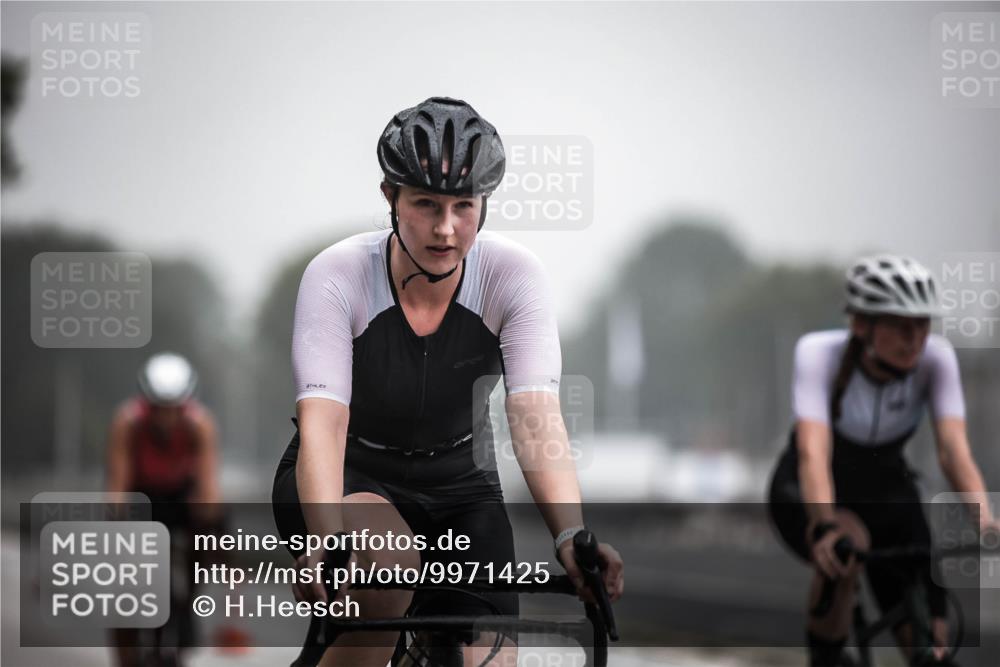 16.08.2026 - KN Förde Triathlon 2026 H.Heesch http://msf.ph/oto/9971425 16.08.2026 10:00:12 Radfahren 123, 244 meine-sportfotos.de