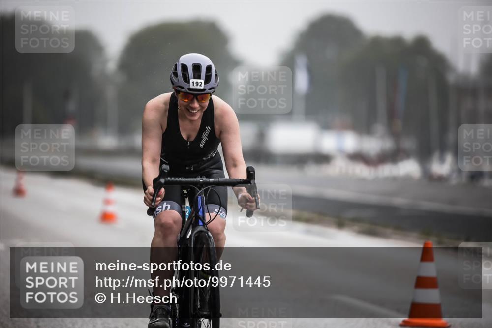 16.08.2026 - KN Förde Triathlon 2026 H.Heesch http://msf.ph/oto/9971445 16.08.2026 10:00:15 Radfahren 123, 215 meine-sportfotos.de