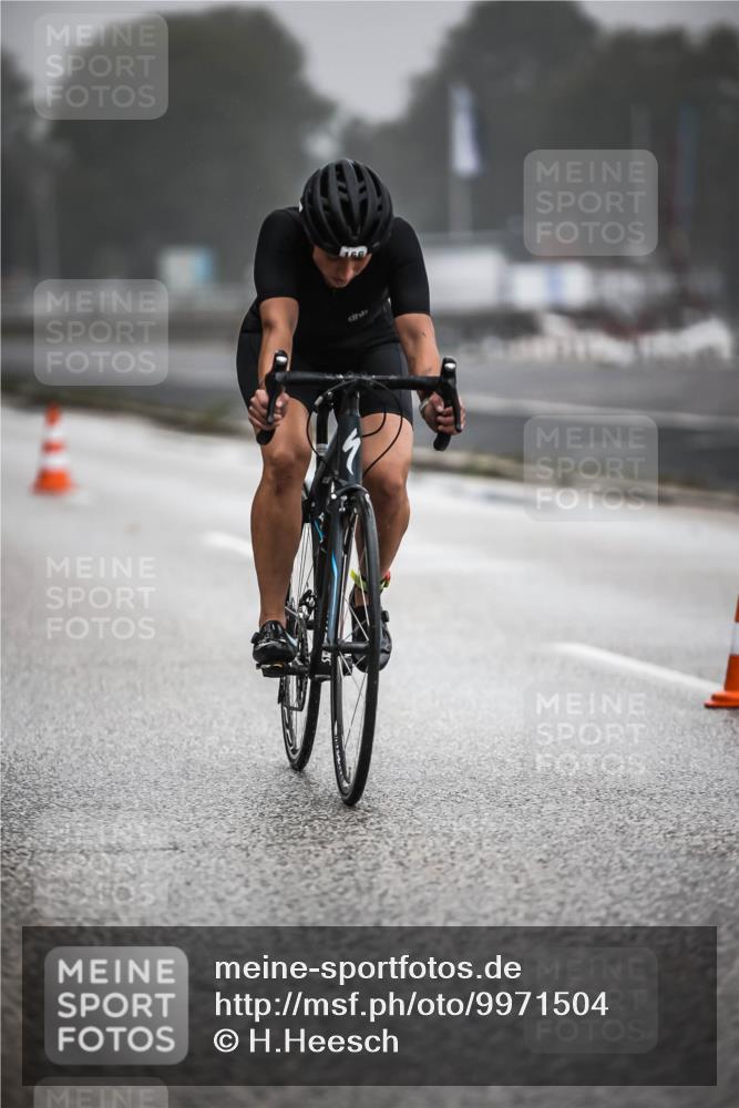 16.08.2026 - KN Förde Triathlon 2026 H.Heesch http://msf.ph/oto/9971504 16.08.2026 10:00:29 Radfahren 184, 267 meine-sportfotos.de
