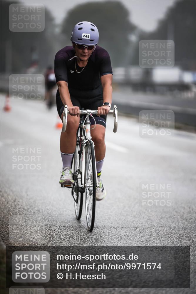 16.08.2026 - KN Förde Triathlon 2026 H.Heesch http://msf.ph/oto/9971574 16.08.2026 10:00:47 Radfahren 200, 246, 248 meine-sportfotos.de