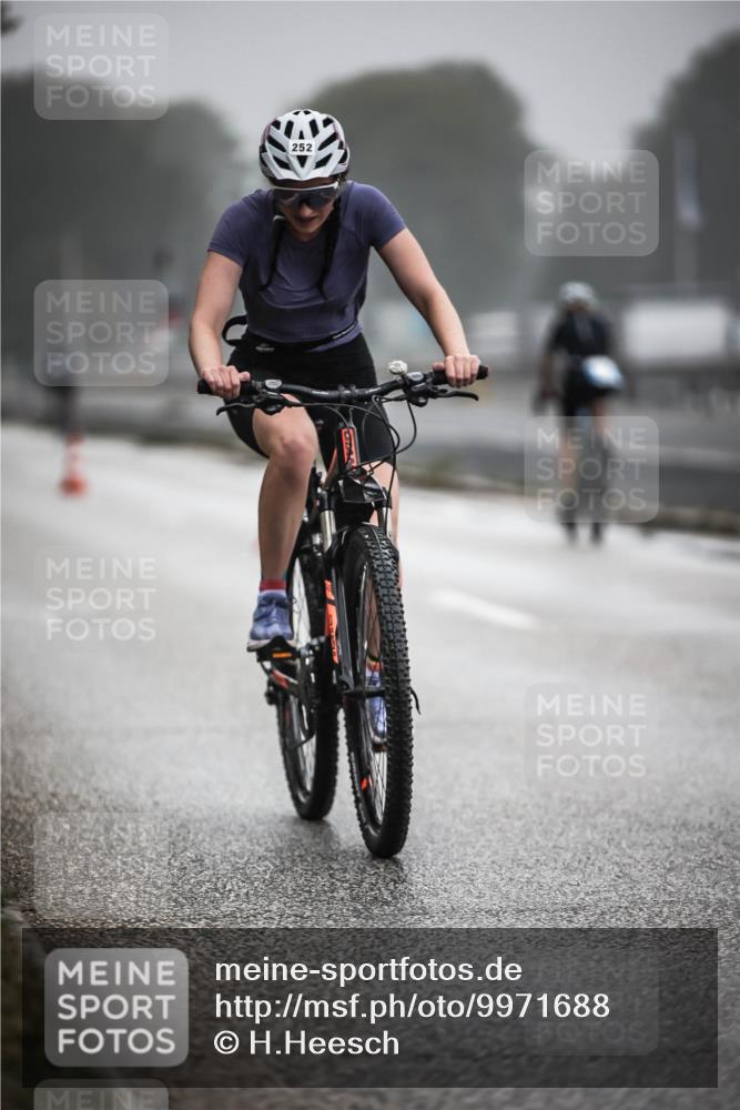16.08.2026 - KN Förde Triathlon 2026 H.Heesch http://msf.ph/oto/9971688 16.08.2026 10:01:24 Radfahren 217, 252 meine-sportfotos.de