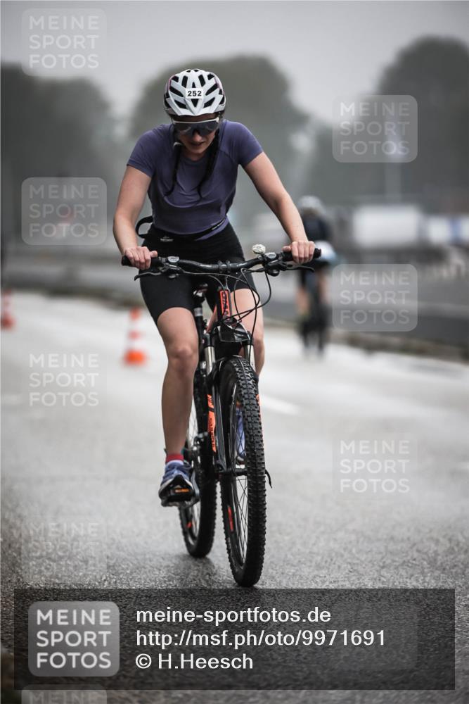 16.08.2026 - KN Förde Triathlon 2026 H.Heesch http://msf.ph/oto/9971691 16.08.2026 10:01:24 Radfahren 217, 252 meine-sportfotos.de