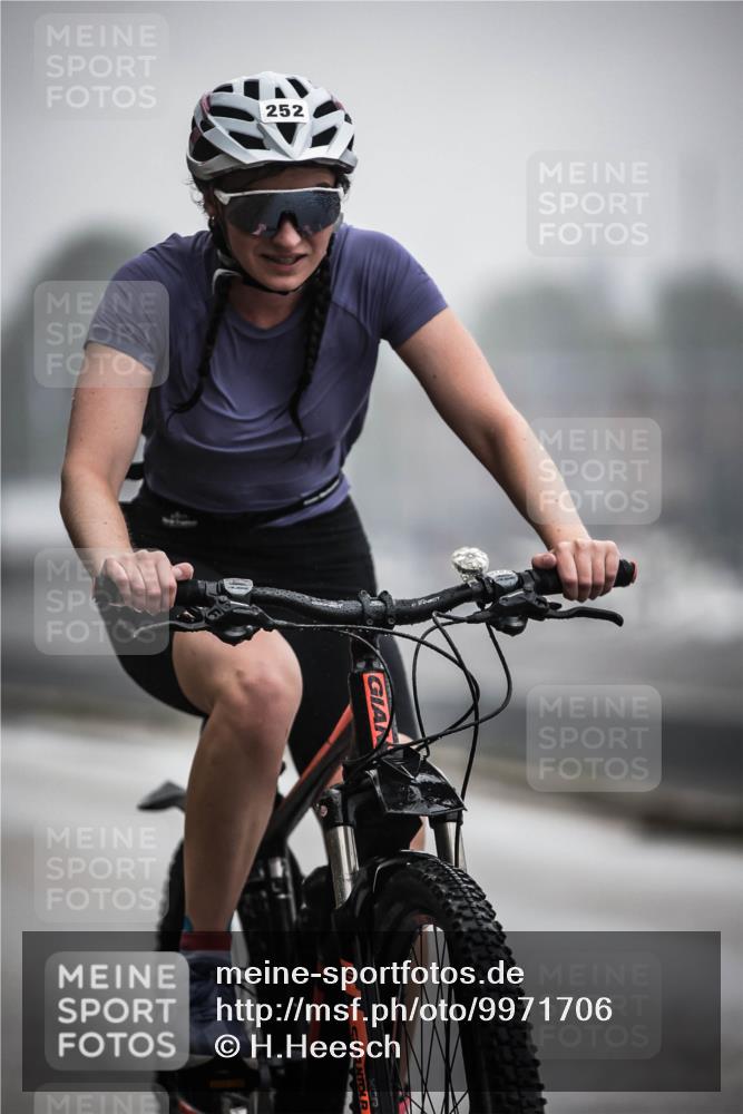 16.08.2026 - KN Förde Triathlon 2026 H.Heesch http://msf.ph/oto/9971706 16.08.2026 10:01:25 Radfahren 217, 252 meine-sportfotos.de