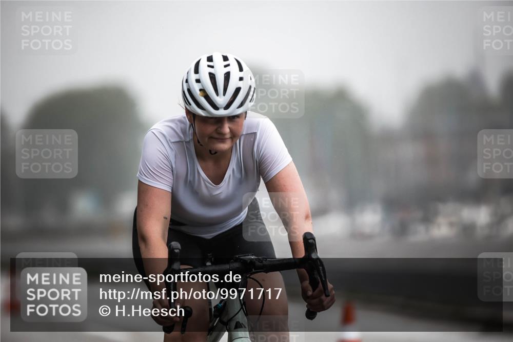 16.08.2026 - KN Förde Triathlon 2026 H.Heesch http://msf.ph/oto/9971717 16.08.2026 10:01:33 Radfahren 163, 191, 194 meine-sportfotos.de