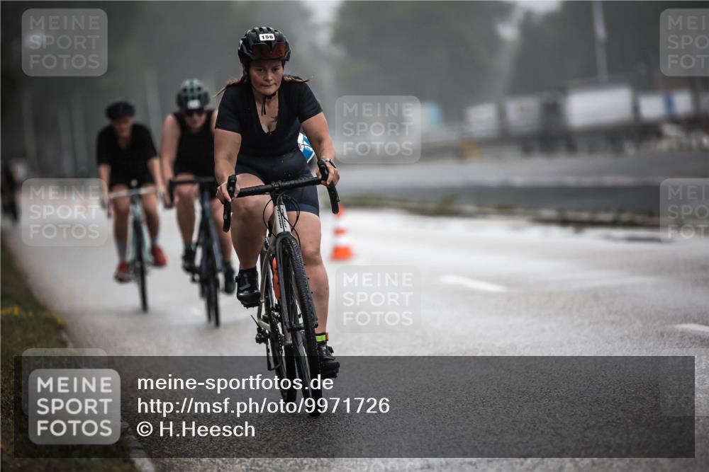 16.08.2026 - KN Förde Triathlon 2026 H.Heesch http://msf.ph/oto/9971726 16.08.2026 10:01:36 Radfahren 163, 191, 239, 255 meine-sportfotos.de